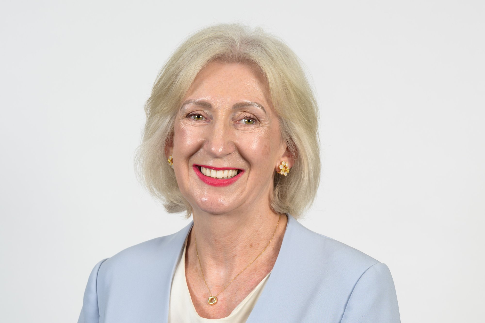 Elizabeth Tydd 3x2