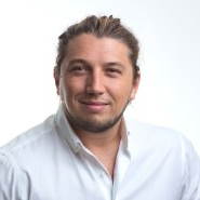 Alex-e1739241131345