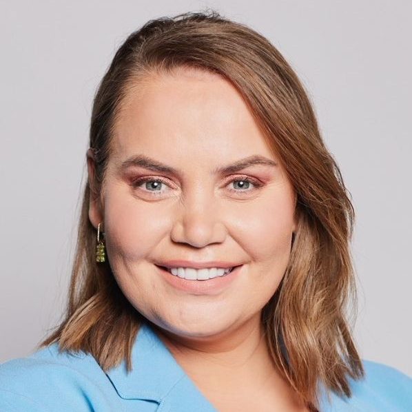 Jelena-Dokic-Former-World-4-Tennis-Champion-Author-Fearless-Commentator-e1698622219894